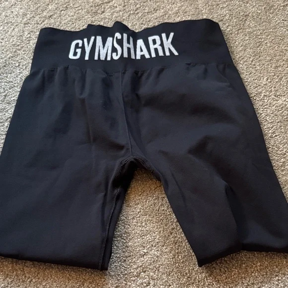 Gymshark Black Women's Tank Top and Leggings Set - Picture 5 of 6